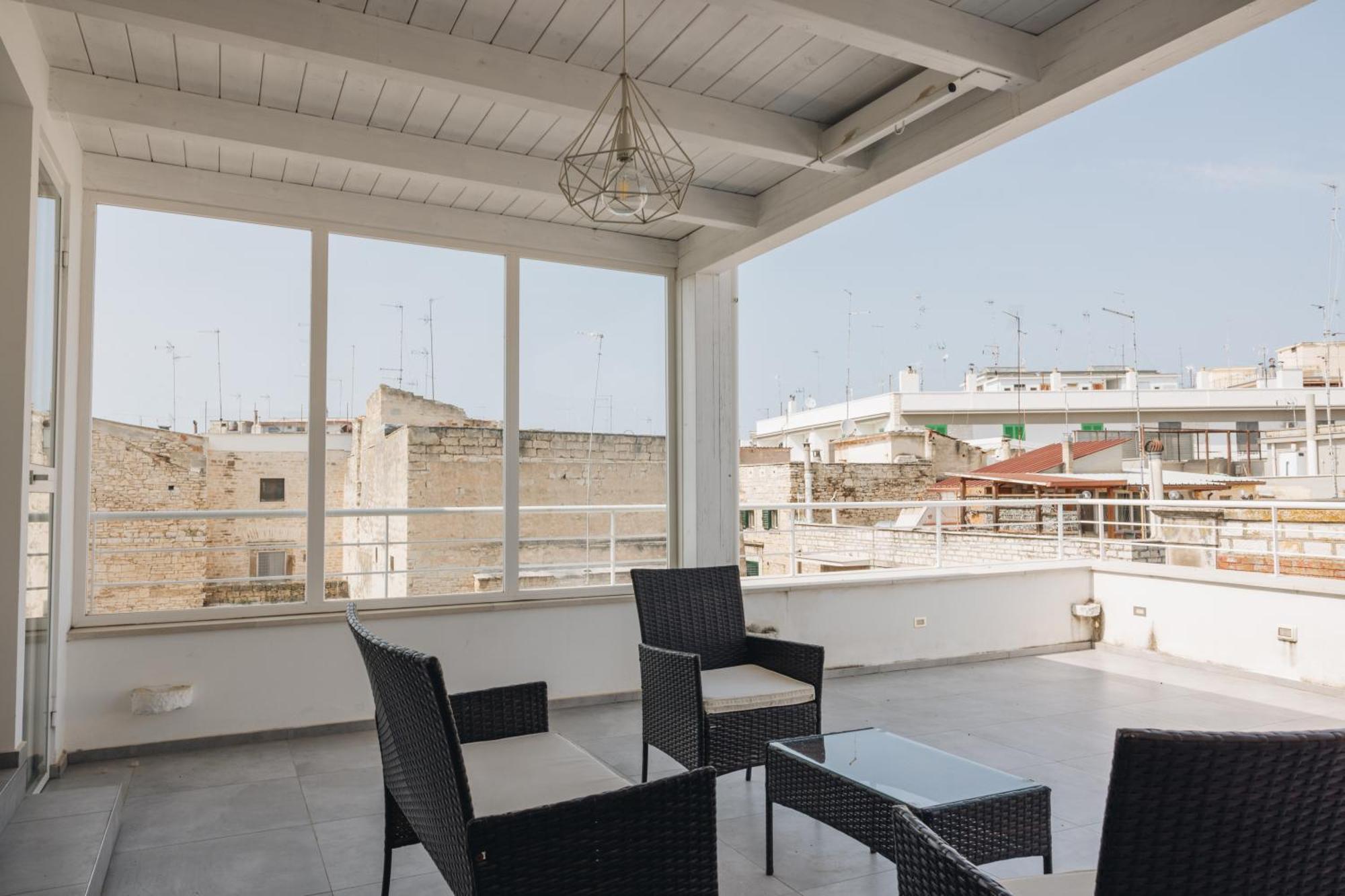Santi Medici - Appartamento Centrale Con Terrazza Terlizzi Exterior photo